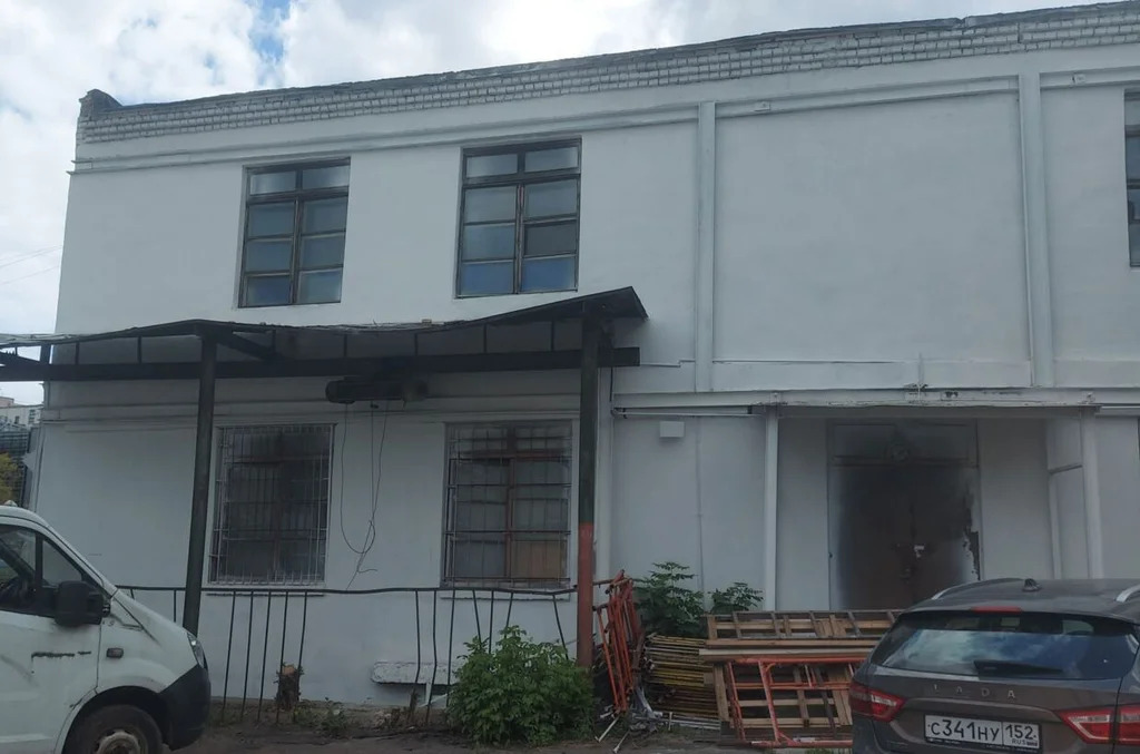 Коммерческое здание, 1349,6 кв. м. (с земельным участком) - Фото 2