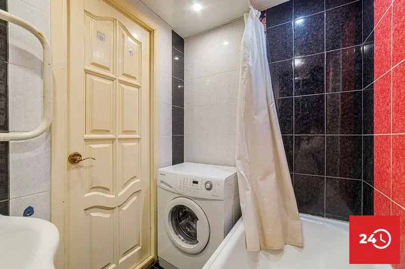 В продаже 1 комнатная  квартира по ул. Антонова, 23  ремонтом и мебель - Фото 6