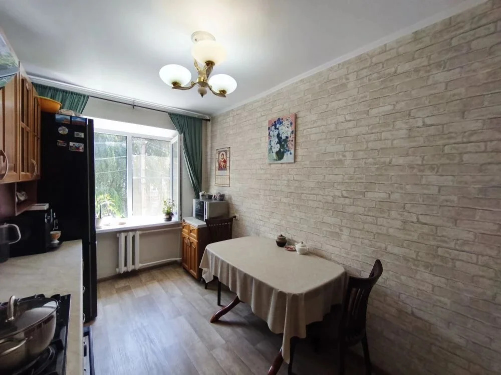 Продажа квартиры, Черноморский, улица Новая - Фото 4