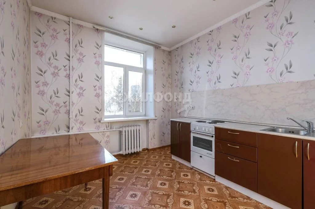 Продажа квартиры, Колывань, Колыванский район, Соловьёва - Фото 0