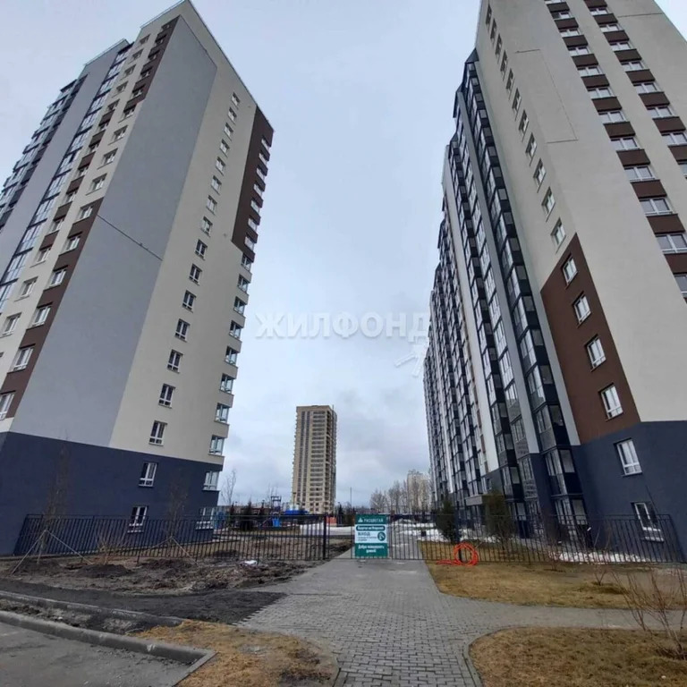 Продажа квартиры, Новосибирск, ул. Бурденко - Фото 0