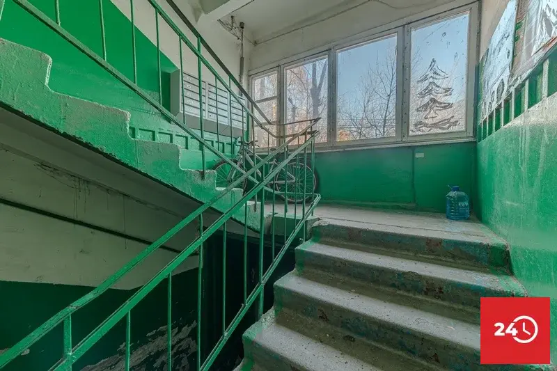 Продаётся просторная 3 комнатная квартира Пр. Победы 105 - Фото 13