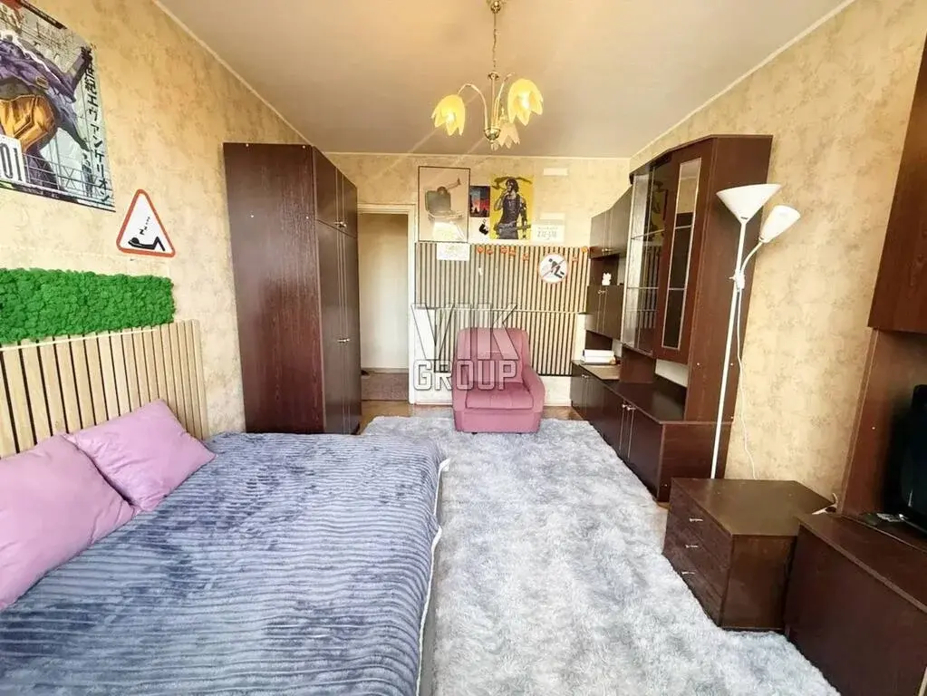 Предлагается светлая трёхкомнатная квартира с хорошим ремонтом - Фото 4