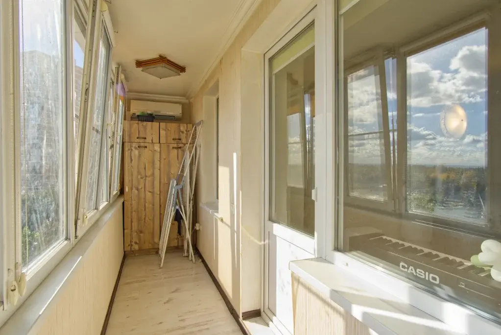 Квартира с видом на горы и озеро в кирпичном доме - Фото 2