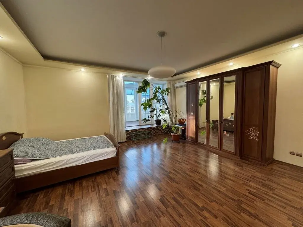 Коттедж  двухэтажный 718 м2 - Фото 15