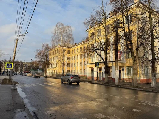 Продам трехкомнатную (3-комн.) квартиру, Октября пр-кт, 3, Нижний Н... - Фото 2