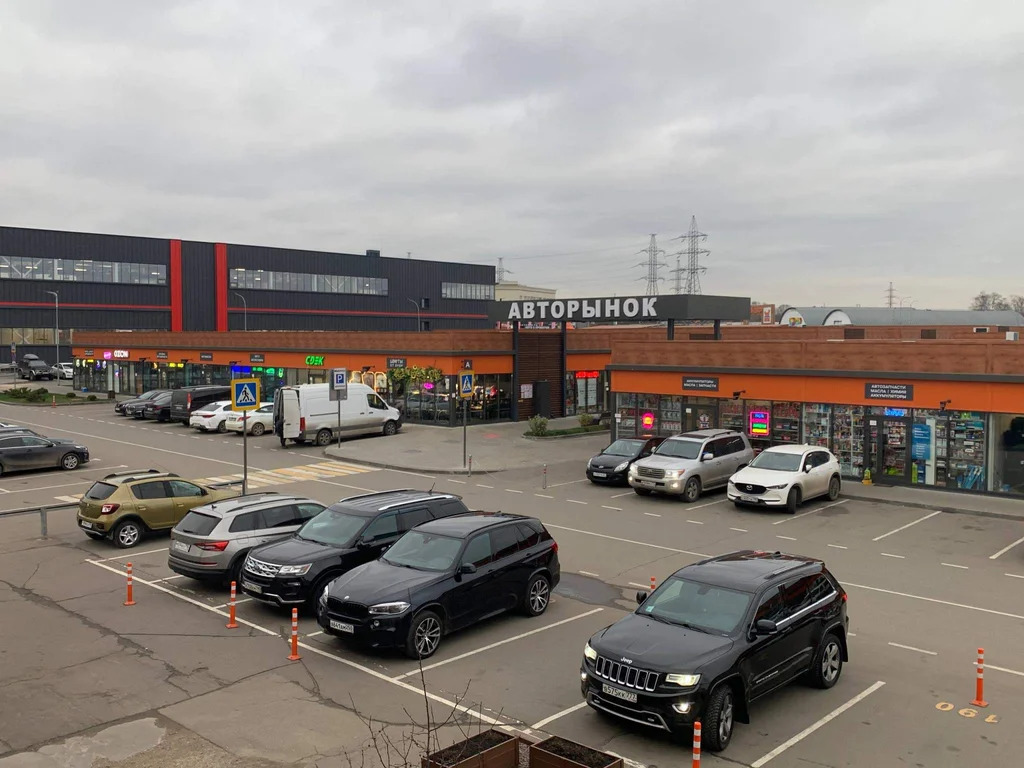 Магазин 72 м2 с двумя входами в эпицентре трафика на Авторынке! - Фото 1