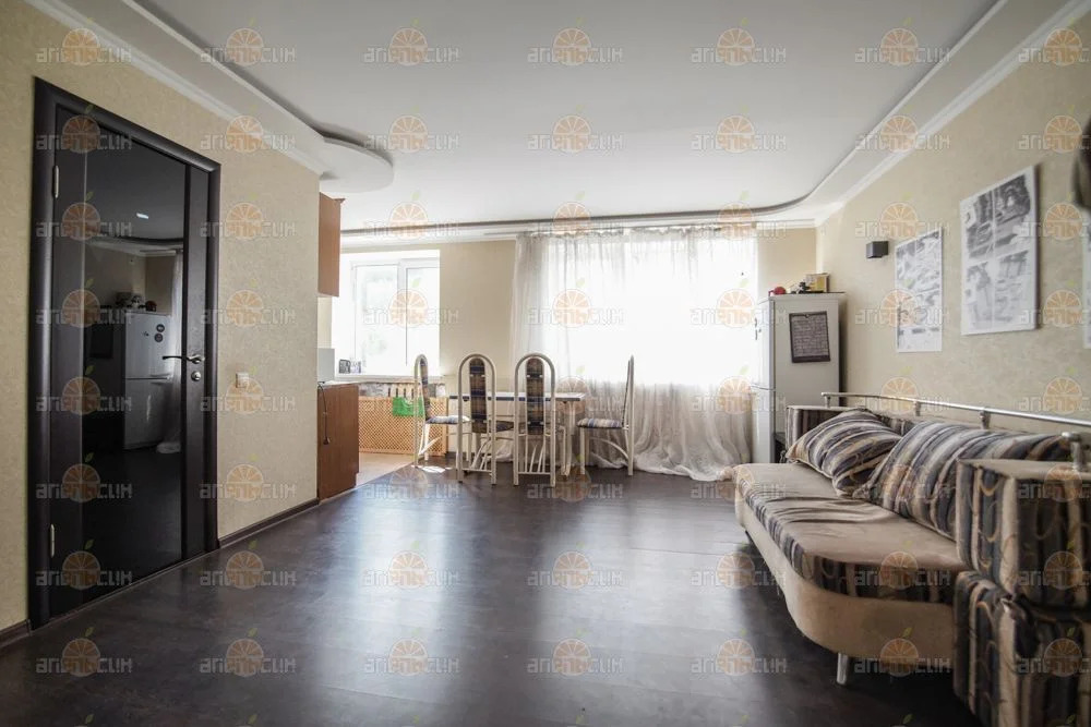 2-комн. квартира - Фото 1