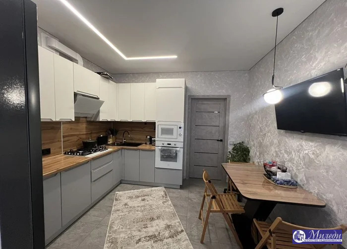 Продажа квартиры, Батайск, ул. Комсомольская - Фото 1