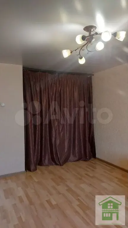 Продам 1 ком квартира 37 кв м Воронеж, ул. Барикадная, 13 - Фото 1