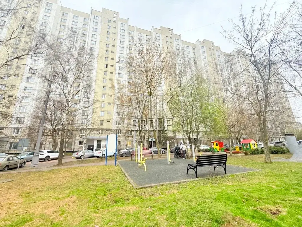 Предлагается светлая двухкомнатная квартира с хорошим ремонтом - Фото 2