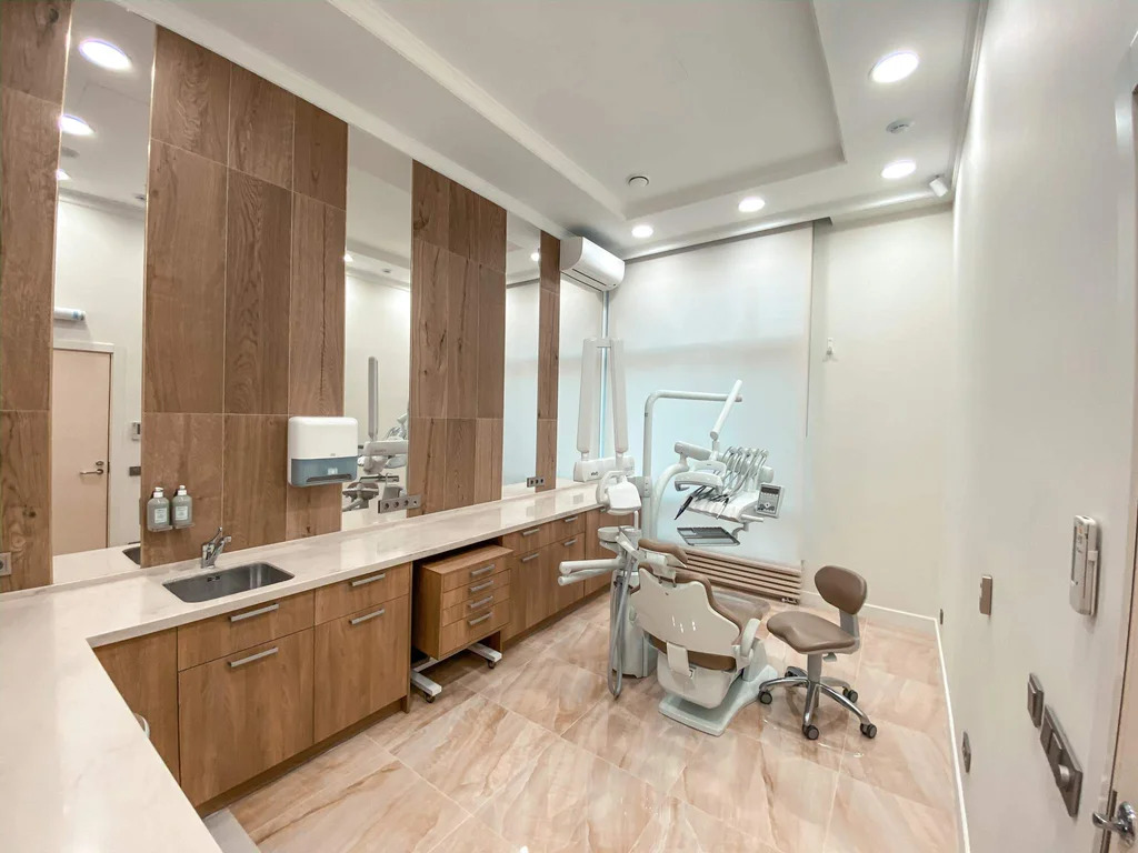 Готовый стоматологический бизнес в центре Москвы 200 кв. м - Фото 1
