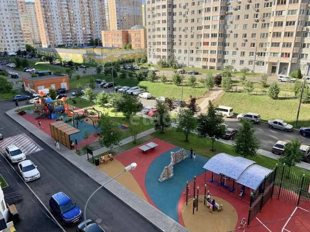 Улица авиаконструктора петлякова 13к1 вайлберис. Авиаконструктора петлякова 13/1. Солнцево парк авиаконструктора петлякова 13. Авиаконструктора петлякова 13 москва. Авиаконструктора петлякова 13 москва.