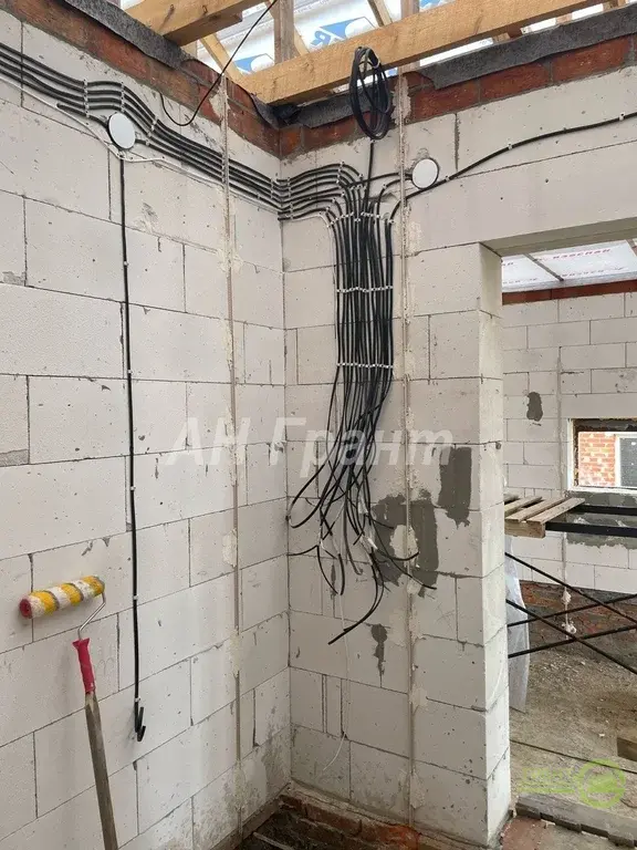 Шикарный дом с ГАРАЖОМ  и НАВЕСОМ , рядом лес - Фото 9