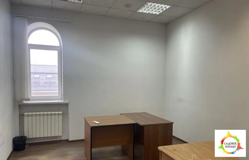 Н четвертом этаже офисное помещение 26 кв - Фото 1