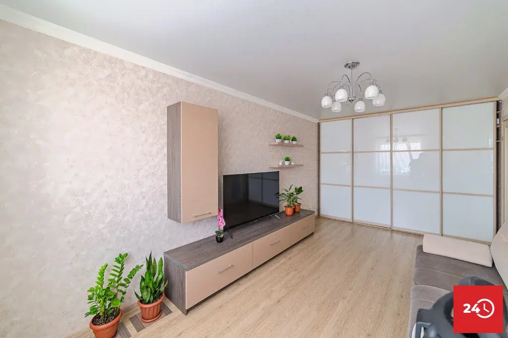 Отличная  1-комнатная  квартира с ремонтом, мебелью и техникой - Фото 12