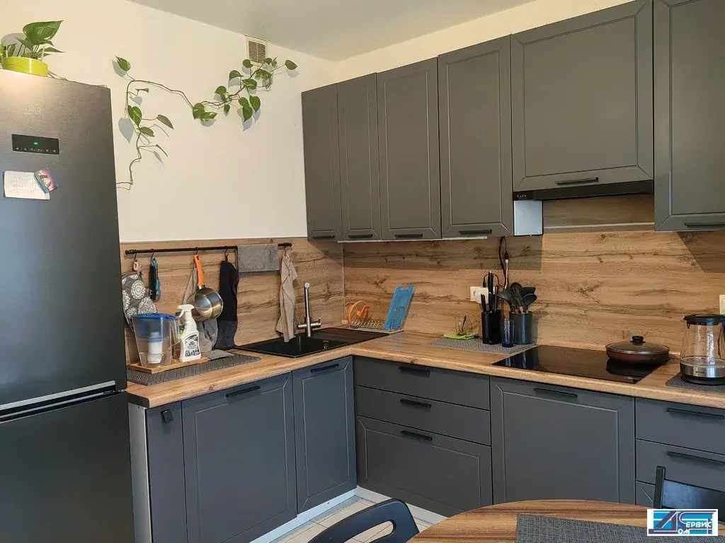 продается 2-х комнатная квартира - Фото 1