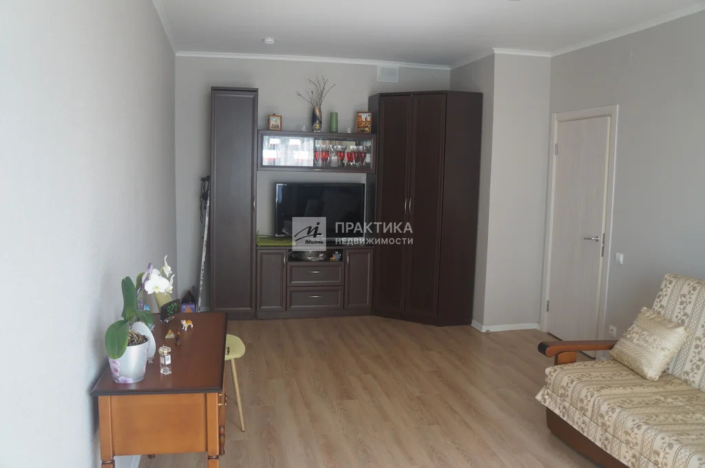 Продажа квартиры, ул. Михайлова - Фото 4