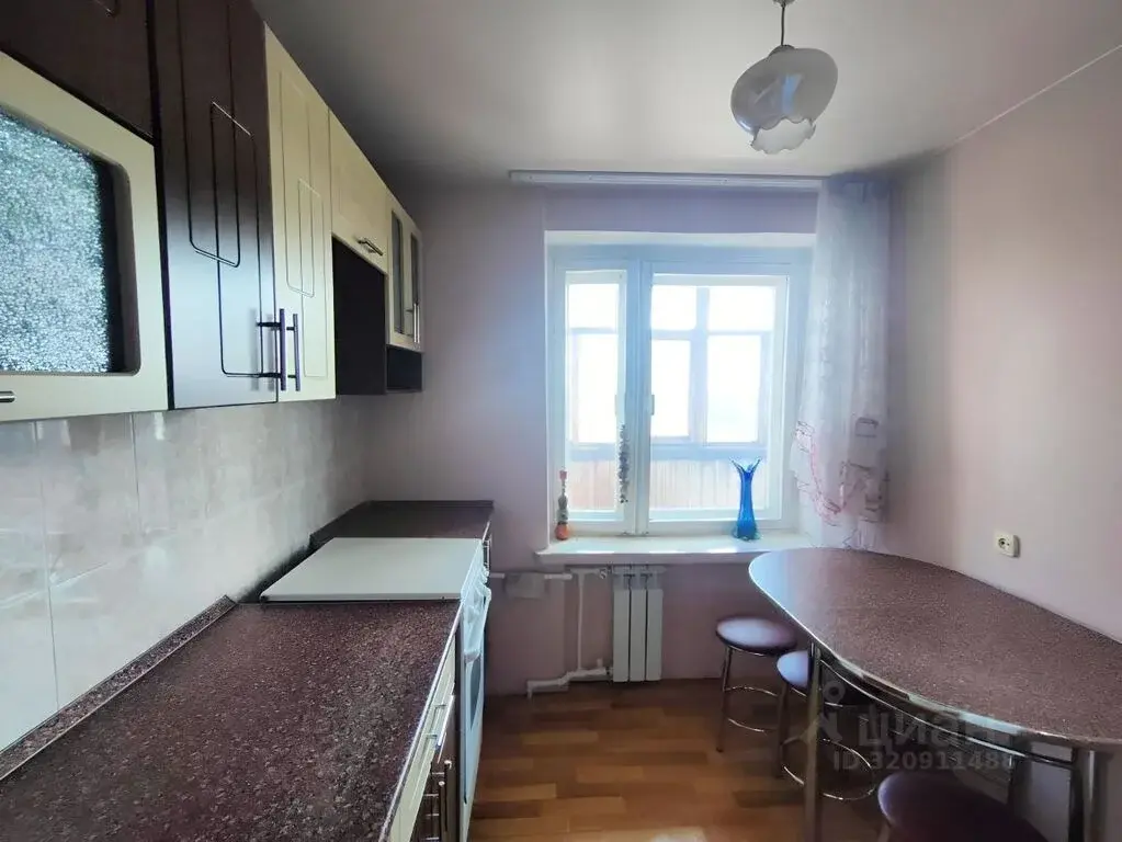 Купить недорогую двухкомнатную квартиру 50 кв.м  с лифтом в Балаково - Фото 7