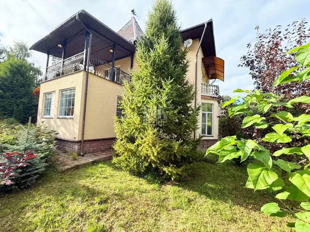 Продается прекрасный двухэтажный коттедж в деревне Поздняково дом 135 - Фото 2