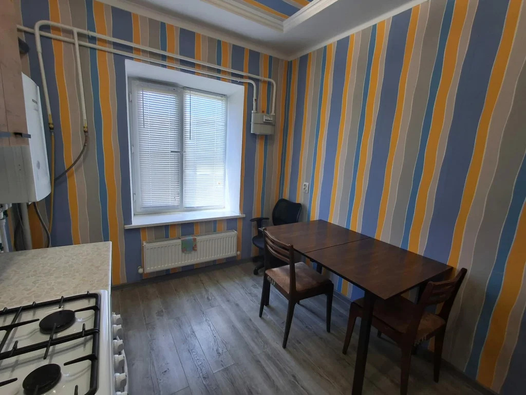 Продажа квартиры, Абинск, Абинский район, Комсомольский пр-кт. - Фото 2