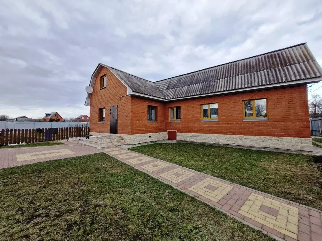 Дом в поселке Белоомут - Фото 1