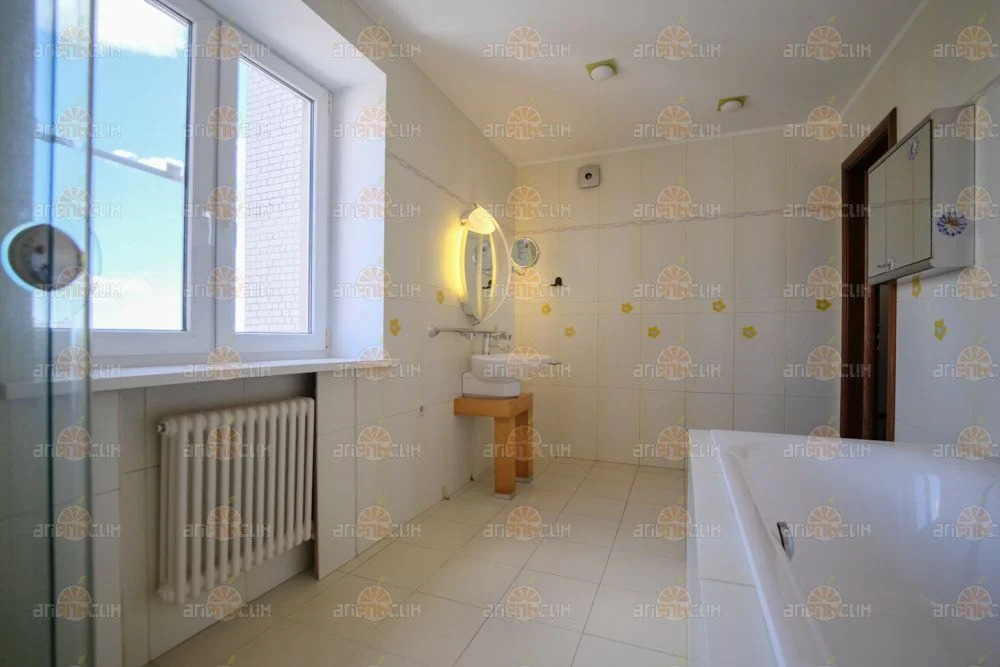 4-комн. квартира - Фото 16