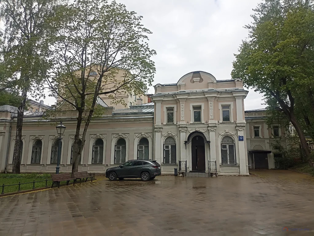 Продажа торгового помещения, Покровский б-р. - Фото 1