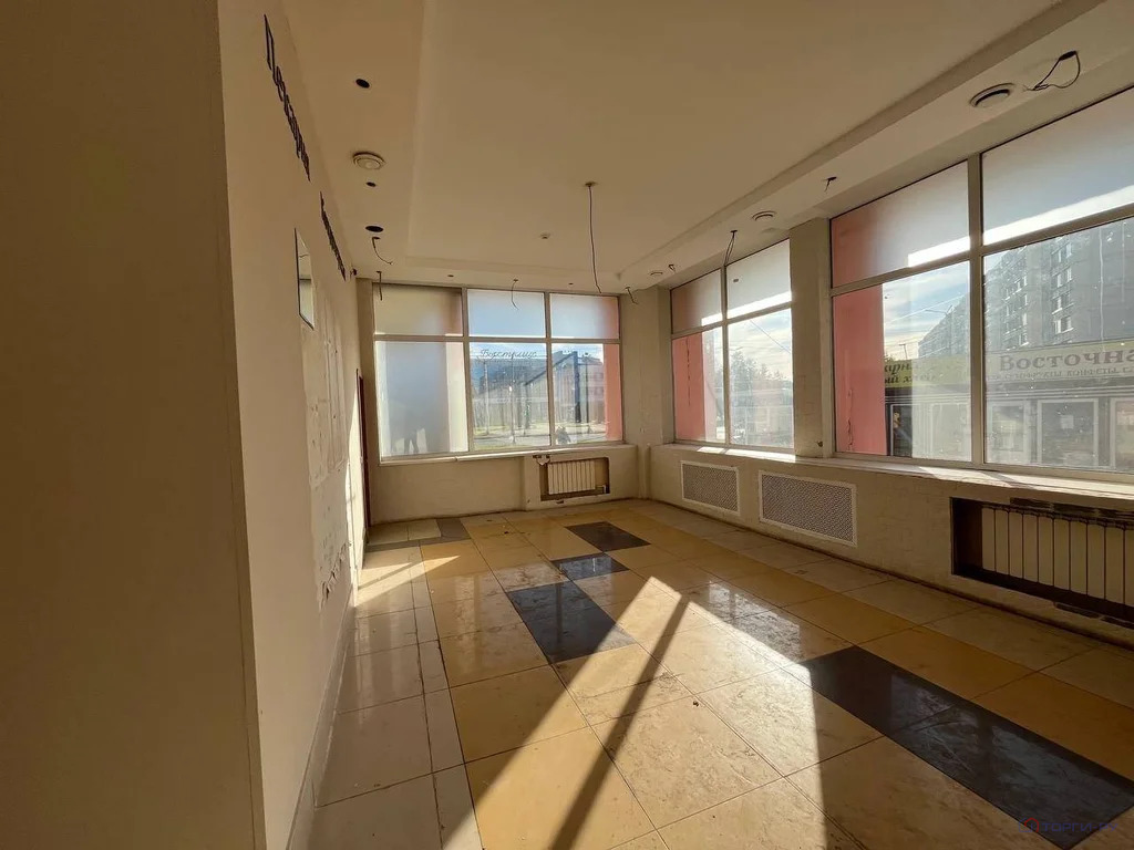 Продажа торгового помещения, Киров, улица Космонавта Владислава ... - Фото 4