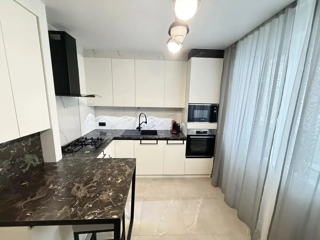 3-к. квартира, 101,9 м2, 1/6 эт. - Фото 1