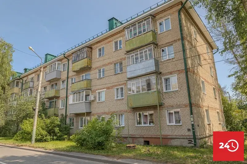 Продается 2 комнатная квартира по ул.Германа Титова, 24 Заводской р-н - Фото 0