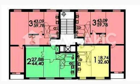 Москва, улица Героев Панфиловцев, д.17к1, 3-комнатная квартира на ... - Фото 0