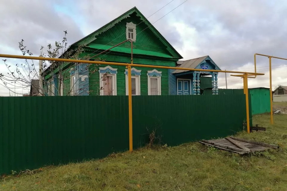 Усолье недвижимость куплю. Село Усолье Шигонский район. Дом в Усолье Самарской области. Дома в Усолье Шигонский район. Дом садовника Усолье Самарская область.