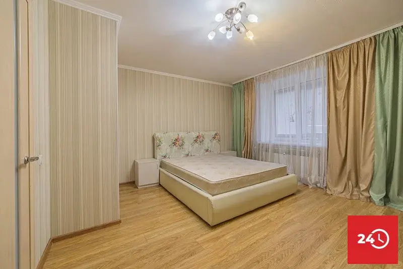 Продается 2 комнатная квартира в центре по улице Тарханова, 10 Маяк - Фото 10
