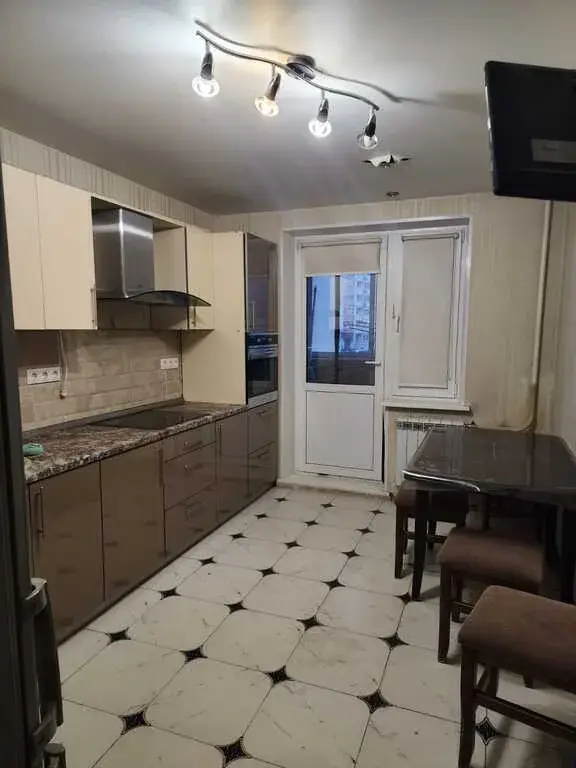 Срочно сдается 2-х ком. квартира в д. Медвежьи Озера, Щелковский р. - Фото 1