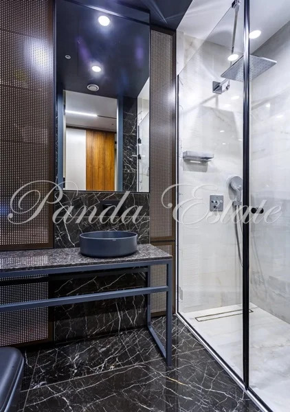 Дизайнерский ремонт! 3 спальни! (ном. объекта: 9684) - Фото 9