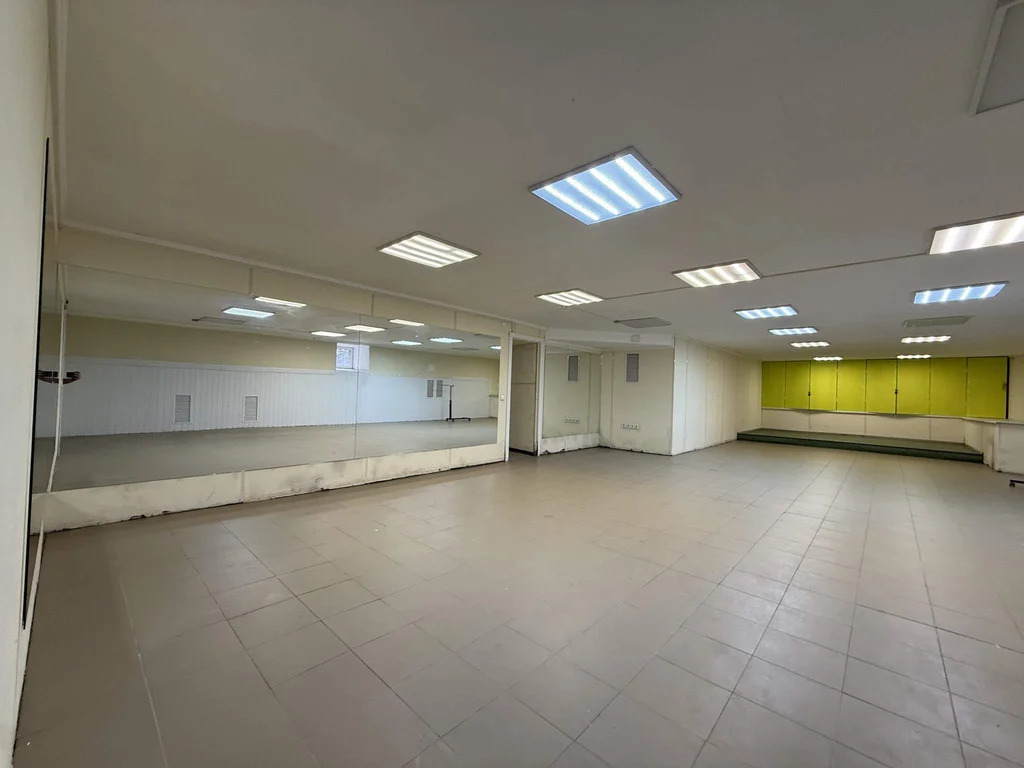 Аренда помещения 322 кв.м. - Петроградский район - Фото 1