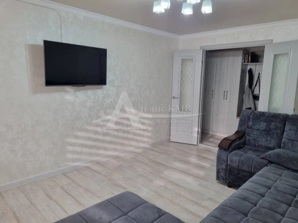 Продажа квартиры, Георгиевск, ул. Калинина - Фото 1