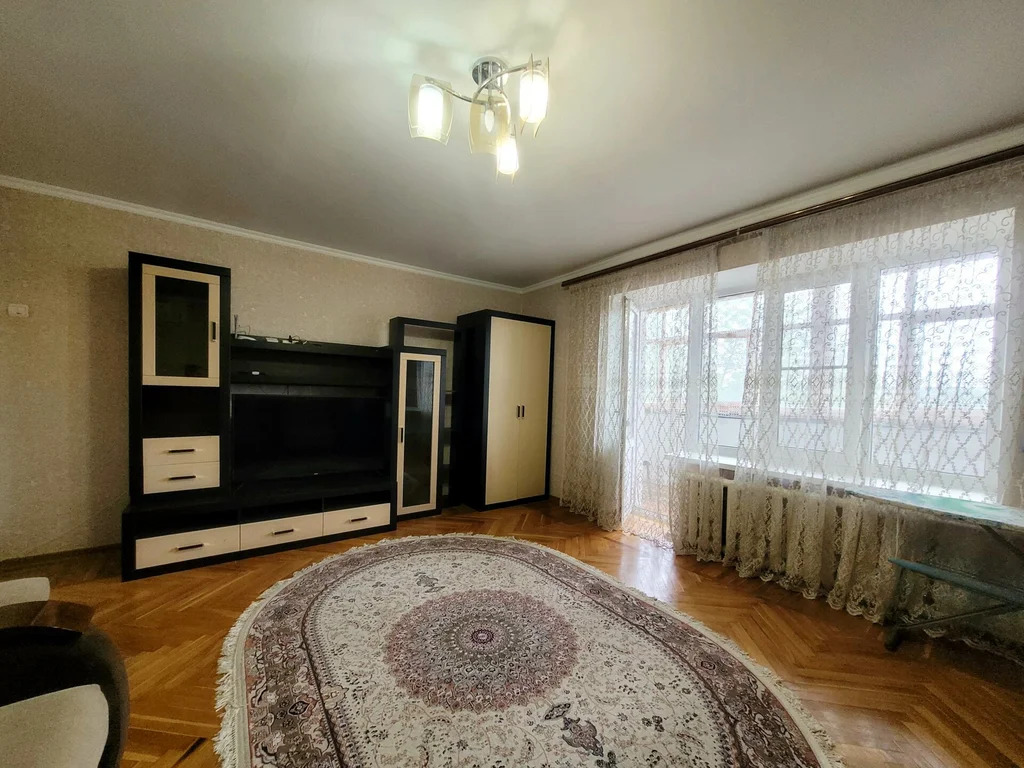 Продажа квартиры, Ильский, Северский район, ул. Первомайская - Фото 1