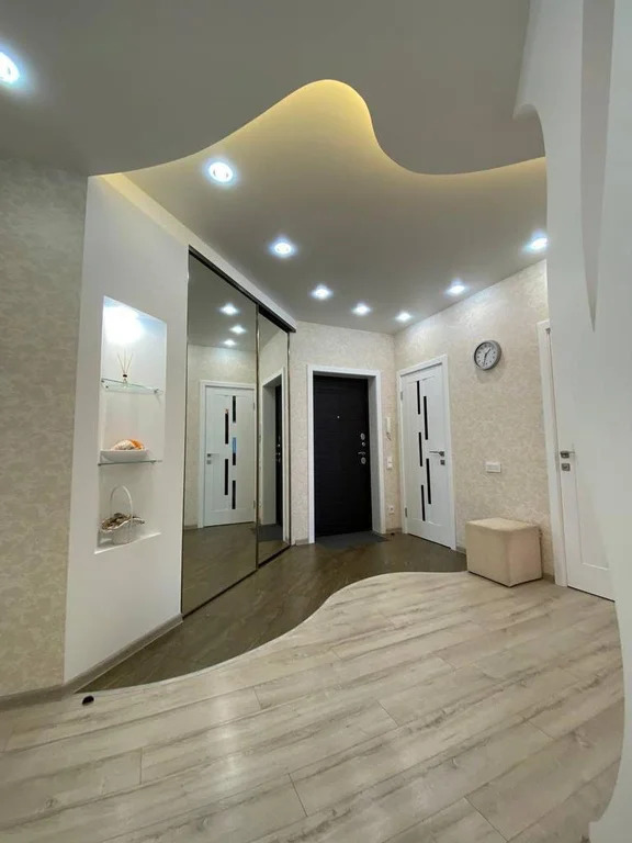 Продается евро-трешка 3-комн. квартира 64 кв.м. - Фото 0