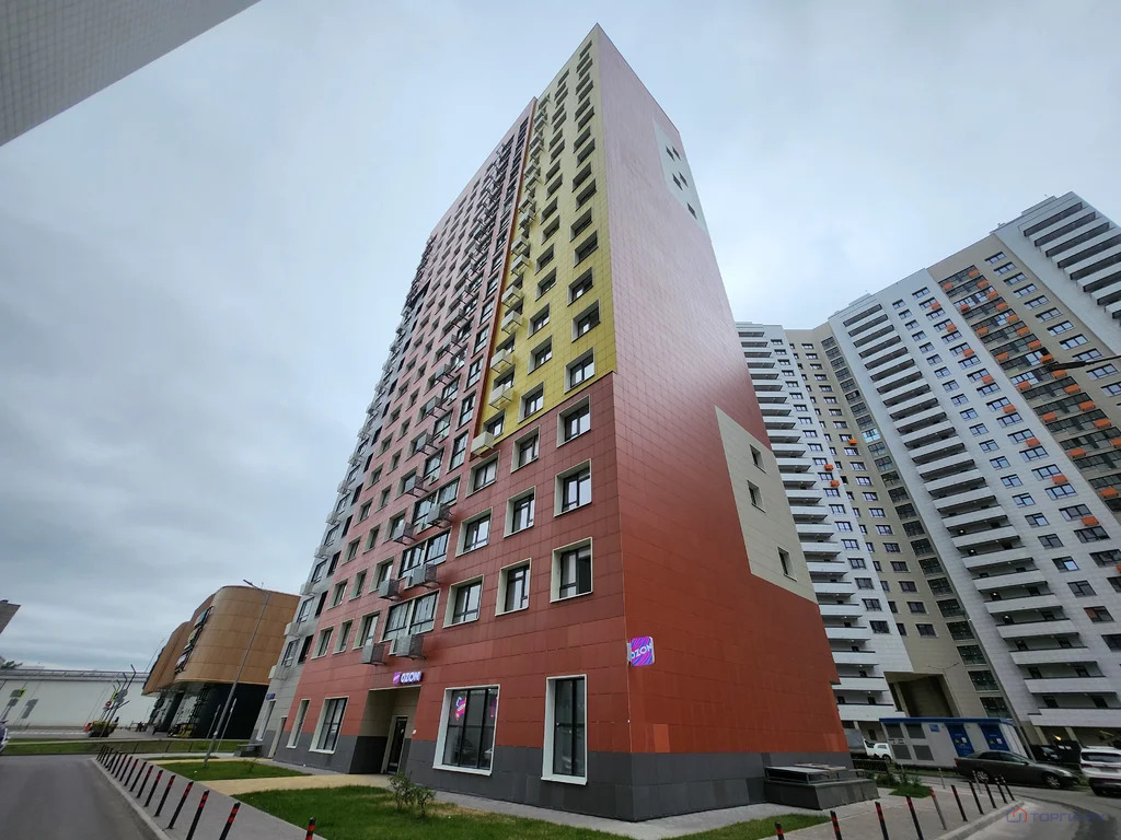 Продажа торгового помещения, 6-я Радиальная улица - Фото 1