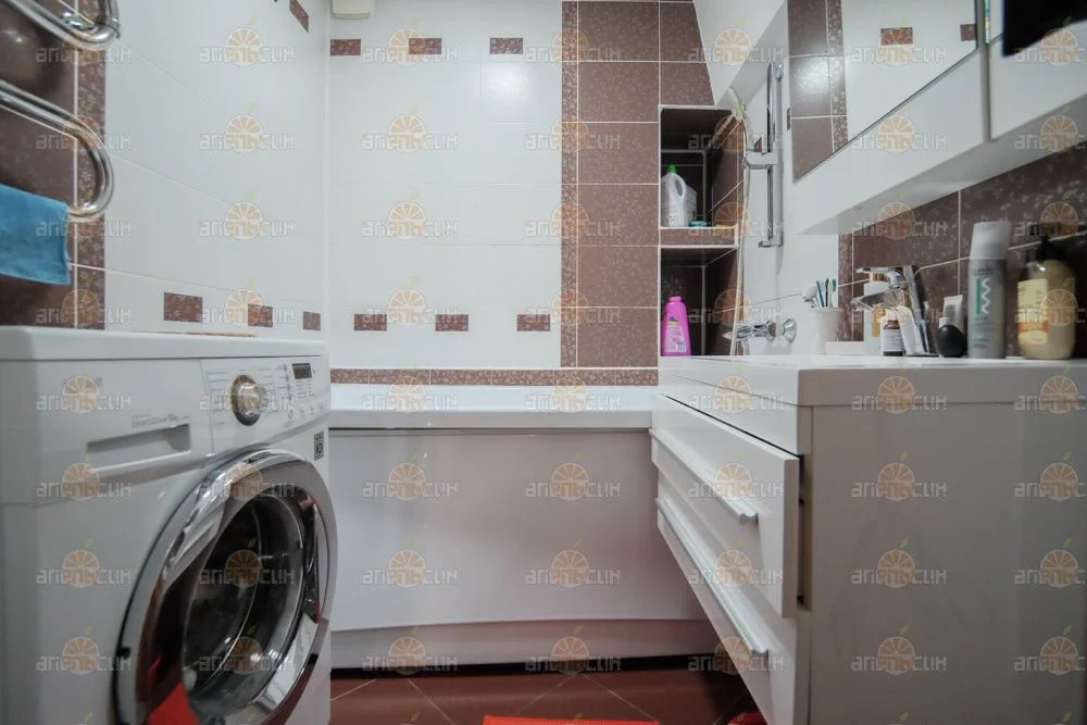 2-комн. квартира - Фото 12