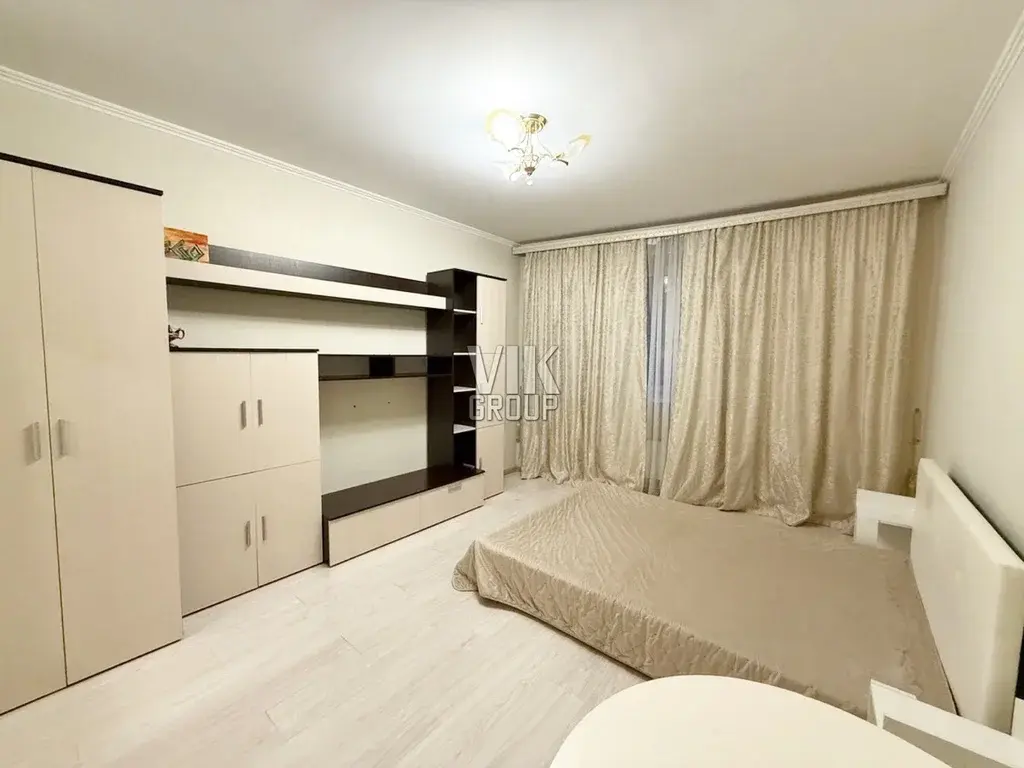 Предлагается с отличным ремонтом, светлая двухкомнатная квартира - Фото 4