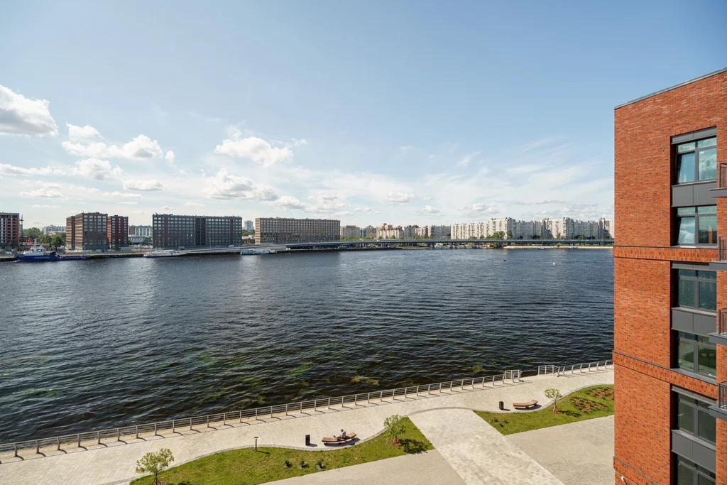 Продажа квартиры, м. Крестовский остров, ул. Петровская коса - Фото 0