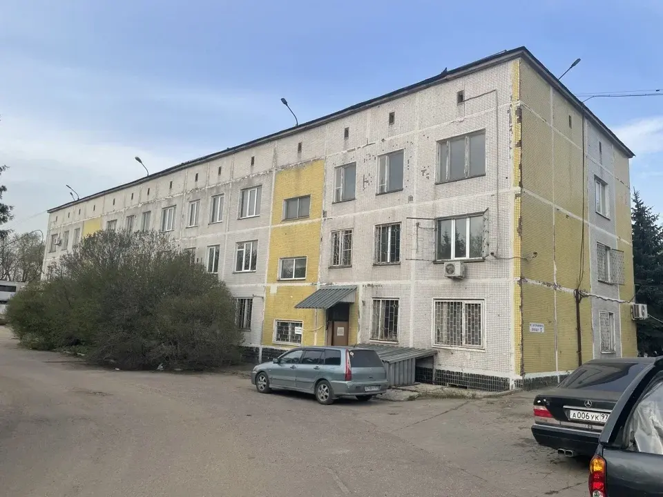 здание с арендатором хостел - Фото 7