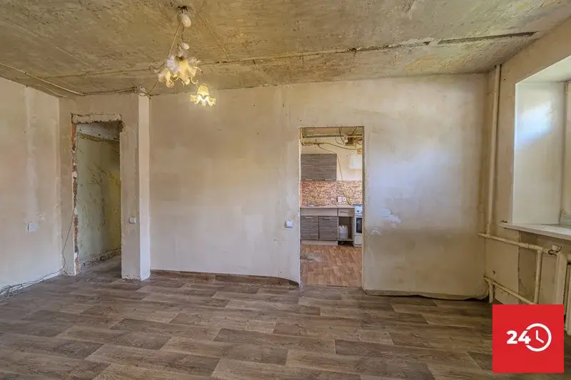 Продается 2 комнатная квартира по ул.Германа Титова, 24 Заводской р-н - Фото 2