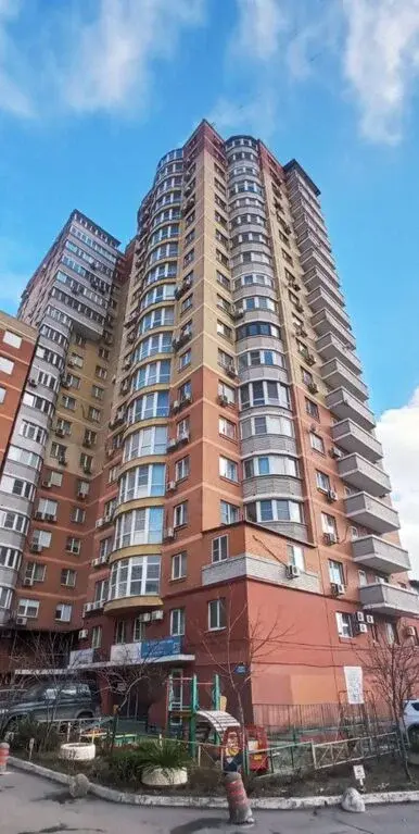 Продажа двухкомнатной квартиры 65.0м Красноармейская ул., 200/1, ... - Фото 0