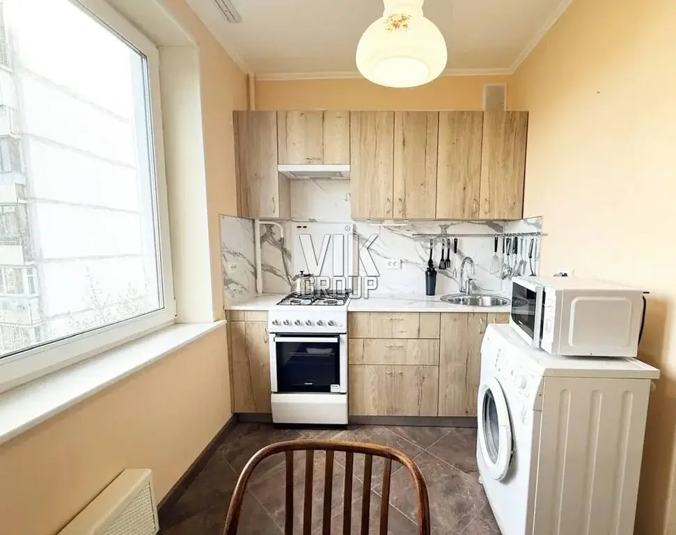 Предлагается светлая трёхкомнатная квартира с хорошим ремонтом - Фото 20