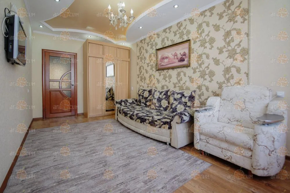 2-комн. квартира - Фото 1