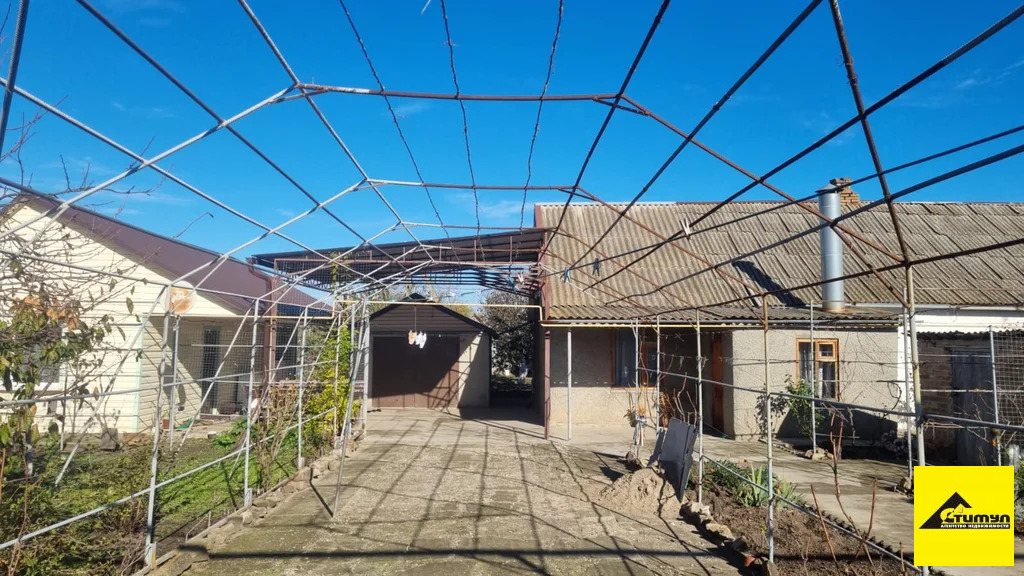 Продажа дома, Зеленая Роща, Ейский район, ул. Железнодорожная - Фото 1